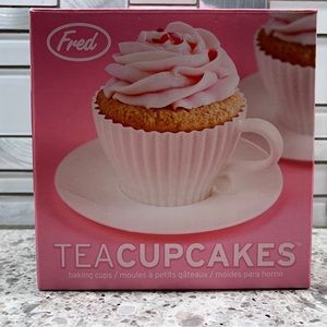 🌟🧁 ☕ Level Up with Fred TEACUPCAKES - Bake & Serve Teacup Cupcake Molds! 🧁🌟